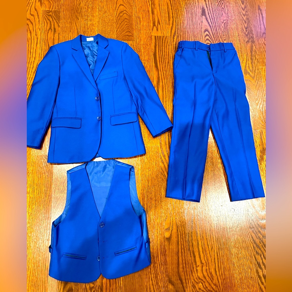Boys blue suit with vest size 7
